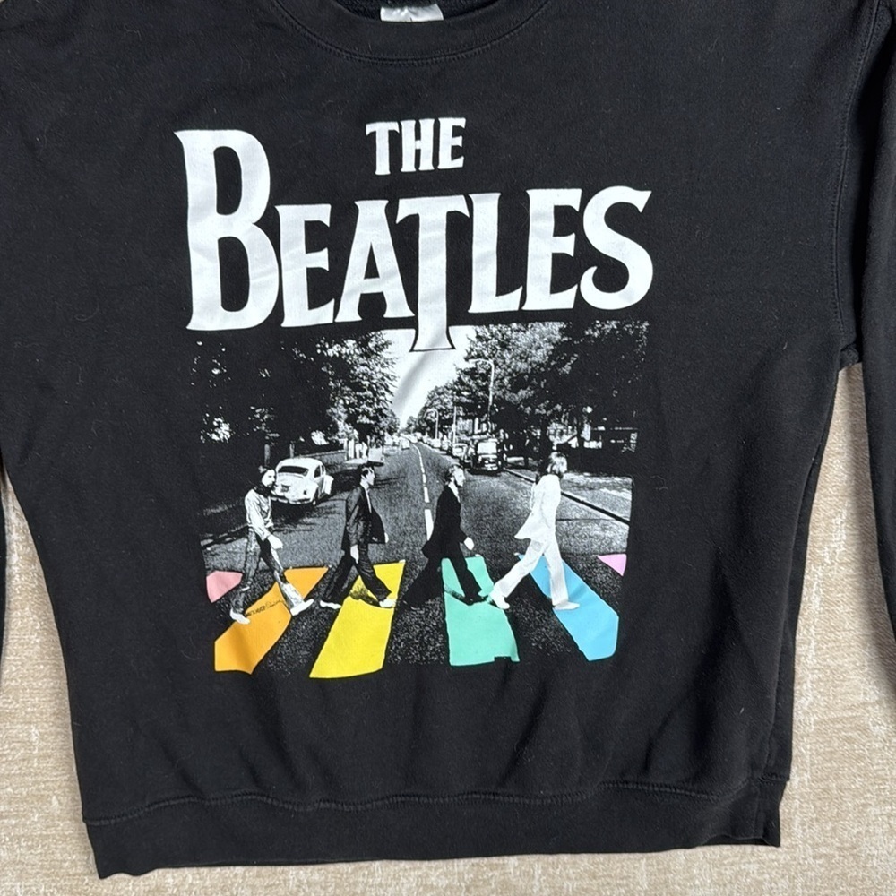 TheBeatles Junior X-Large15-17 Black Sweatshirt Abbey Road Crosswalk Apple Corps - Picture 2 of 8